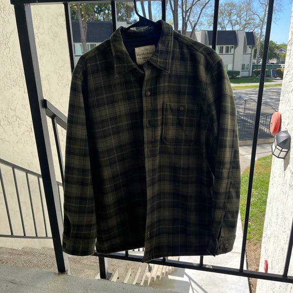 Perfect for fall! Men’s Medium thick jacket - Picture 1 of 5